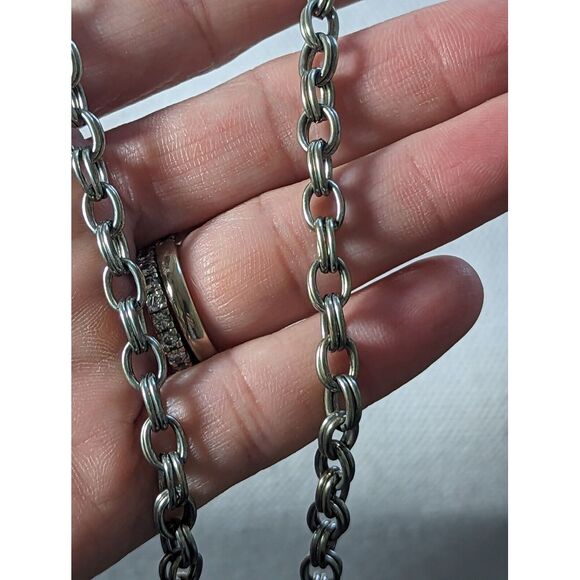 Butterfly Silvertone Pewter Color 3" Unique Pendant. Snake, fox, tiger. Cord. - Picture 6 of 7